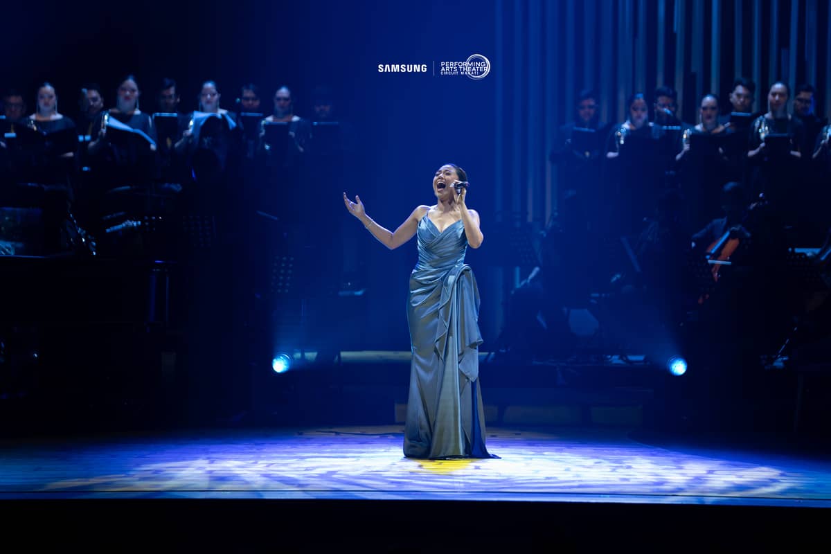 Morissette made a special appearance.