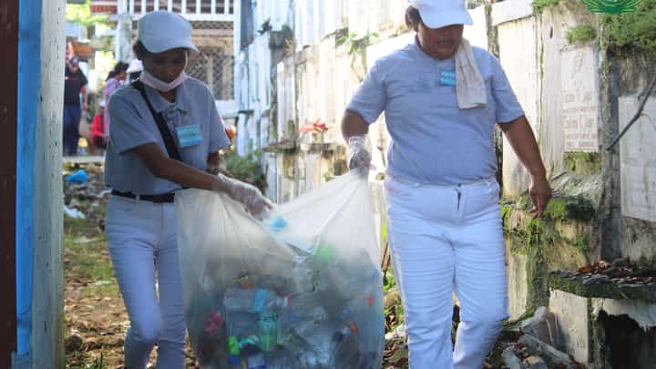 Tzu Chi volunteers work tirelessly to collect recyclable materials, supporting the foundation's environmental and humanitarian mission alongside fellow volunteers.