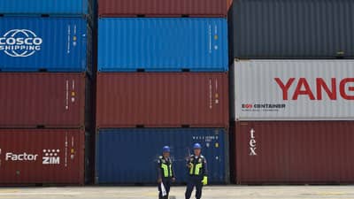 Philippine trade hits record $24.9B in September