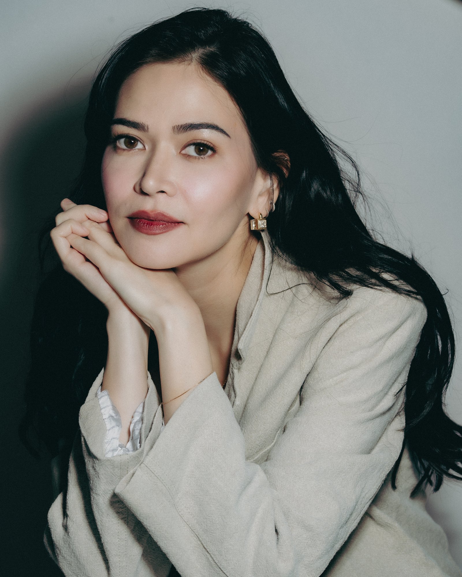 Bela Padilla playing Emma in 'People, Places, and Things,'  is her first foray into theater.