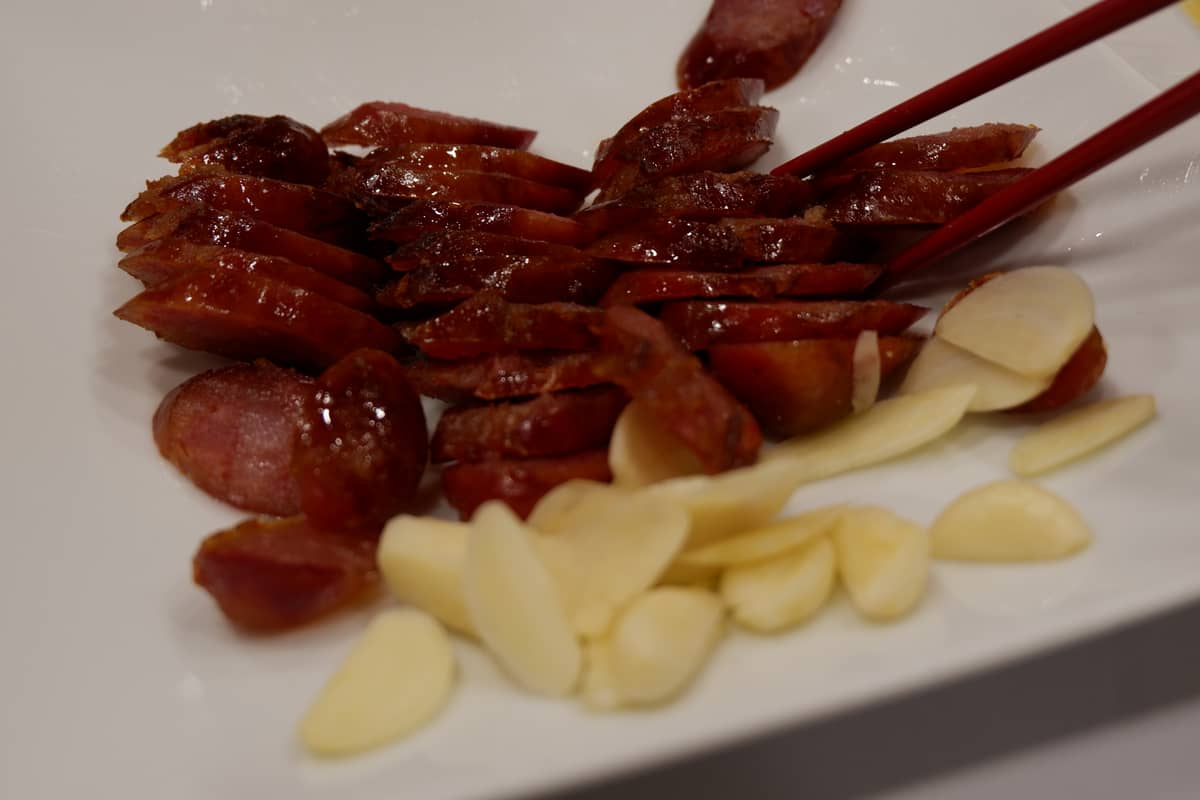 Recognized with a Michelin Bib Gourmand, Mao Yuan Restaurant has been delighting diners since 1971 with authentic Taiwanese dishes rooted in family recipes and fresh flavors.