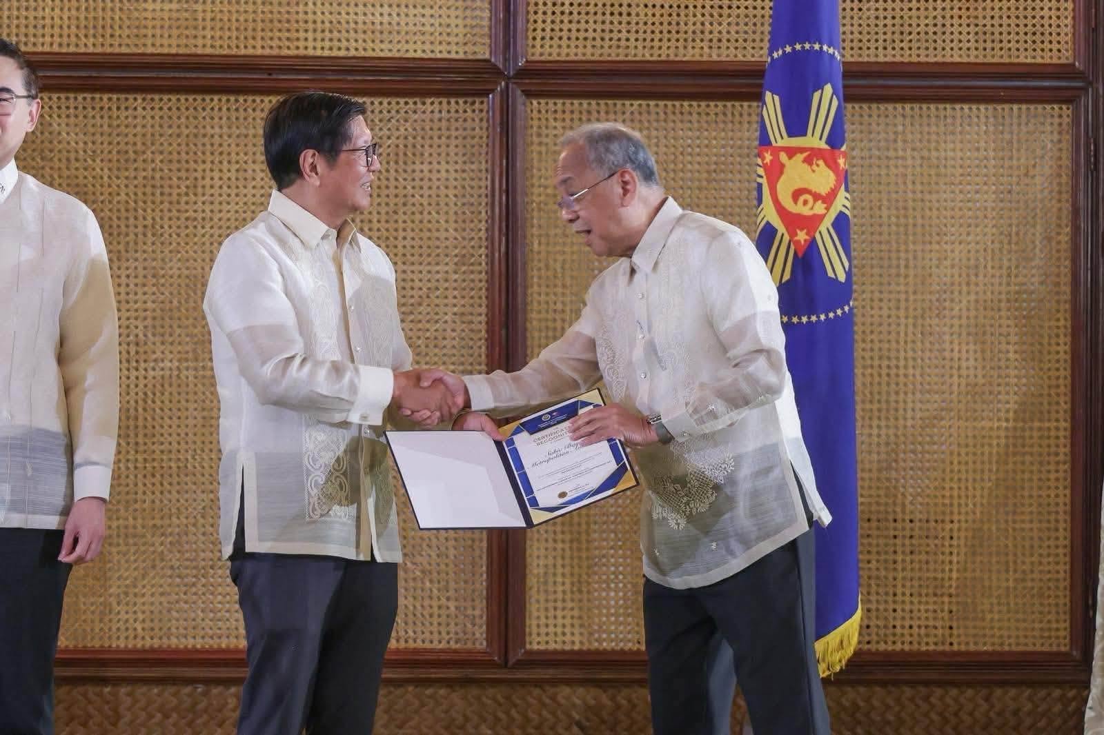 Marcos lauds SBMA's P820M remittance