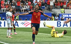 Merino strikes late as Spain books France semifinal