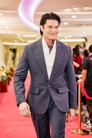 Dingdong Dantes dangles controversial question, netizens react