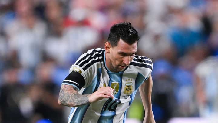 LIONEL Messi is determined to lead Argentina to its second straight FIFA World Cup title when it battles England in the semifinals on Thursday (Manila time).