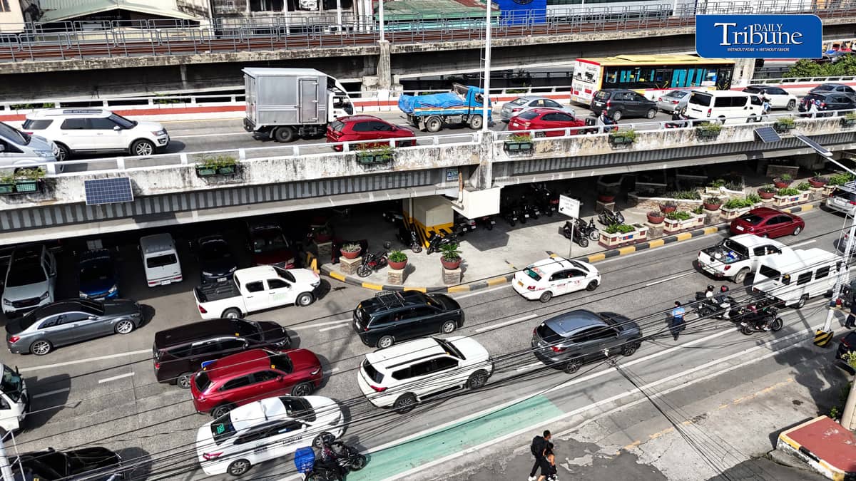 (July 14 2026) Moderate traffic build up along Edsa Southbound in Kamuning Quezon City on Tuesday afternoon July 14 2026. Motorists are greeted with another round of fuel price increases, as diesel prices rose by P2.62 to P4.62 per liter and kerosene by P2.22 to P4.22, while gasoline prices remained largely stable on Tuesday, July 14.The Department of Energy attributed the adjustments to continued volatility in the global oil market amid renewed tensions between the United States and Iran. Photo/Analy Labor