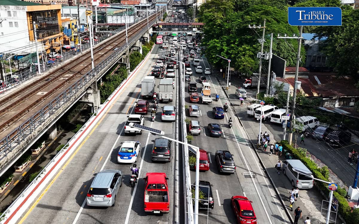 (July 14 2026) Moderate traffic build up along Edsa Southbound in Kamuning Quezon City on Tuesday afternoon July 14 2026. Motorists are greeted with another round of fuel price increases, as diesel prices rose by P2.62 to P4.62 per liter and kerosene by P2.22 to P4.22, while gasoline prices remained largely stable on Tuesday, July 14.The Department of Energy attributed the adjustments to continued volatility in the global oil market amid renewed tensions between the United States and Iran. Photo/Analy Labor