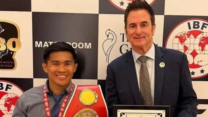 American boxing man Sean Gibbons feels world champion Pedro Taduran will be taking a huge risk if he defends his IBF crown in China.