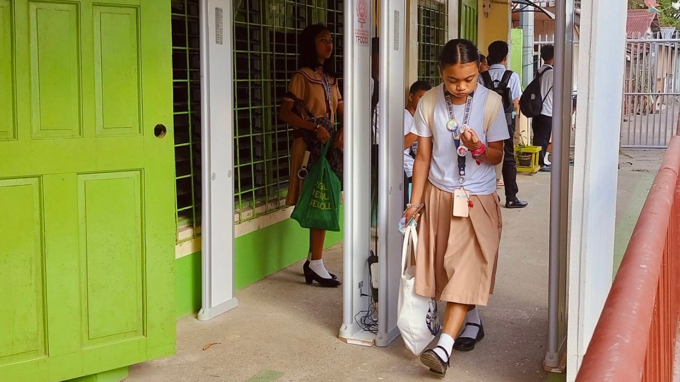 Tacloban school halts classes again over viral shooting threat