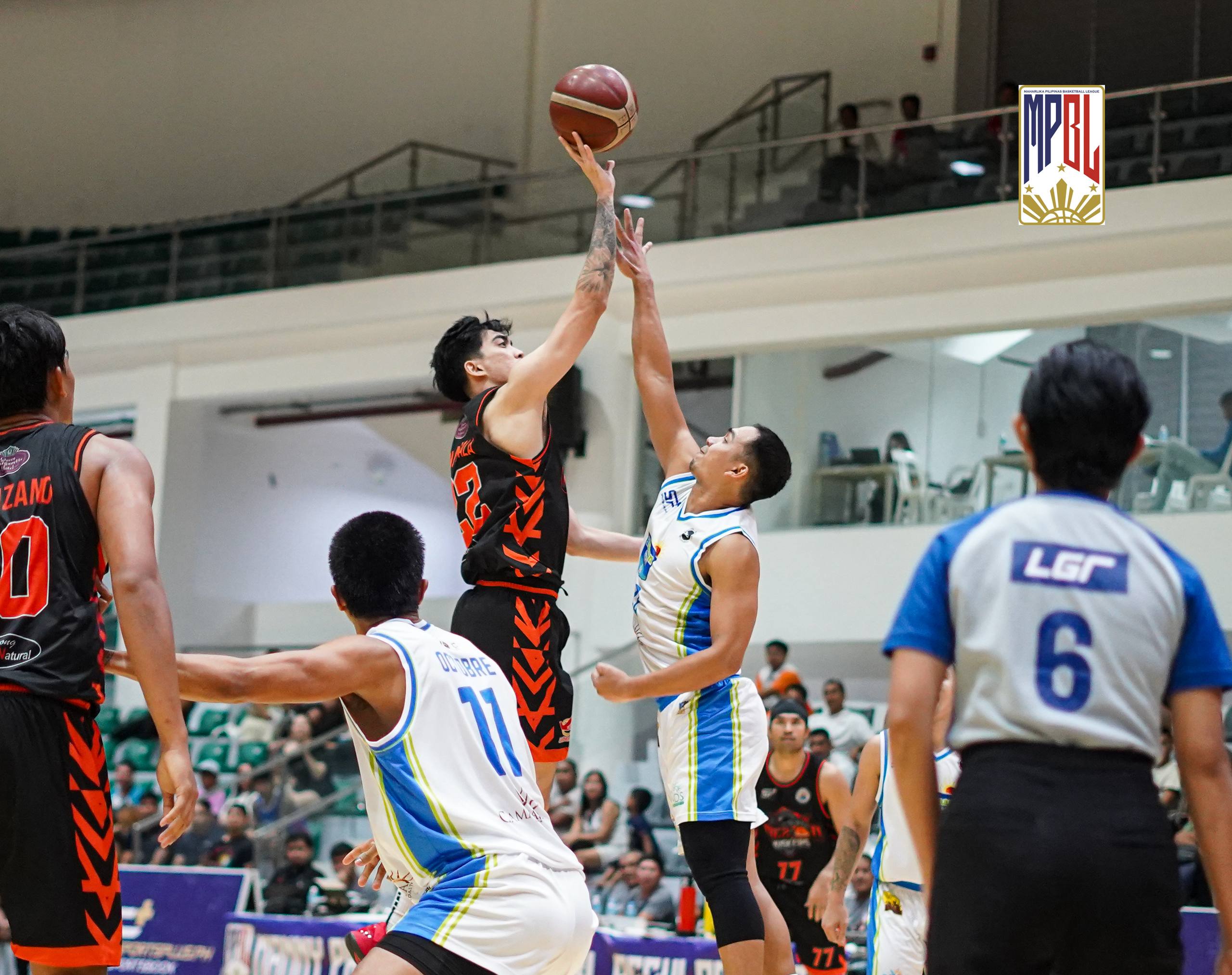 San Juan, Quezon sustain hot streaks

