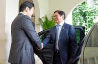 PRESIDENT Ferdinand R. Marcos Jr. (right) and Singapore Prime Minister Lawrence Wong shook hands as they reaffirmed enduring partnership and cooperation between the Philippines and Singapore across key sectors. The two leaders, during President Marcos’ three-day state visit to Singapore, discussed expanding trade, harnessing opportunities in artificial intelligence, attracting more investments and strengthening collaboration in health and social development. They also agreed to pursue new bilateral agreements that will further benefit both nations.