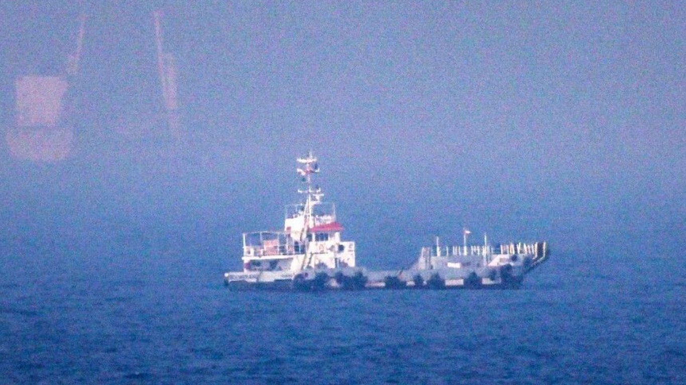 U.S., Iran exchange blows in rekindled MidEast war