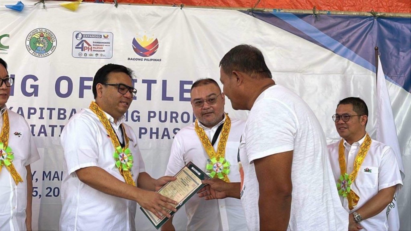 4PH turns settlers into lot owners