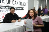 Jennifer Barzaga files COC for Cavite special election