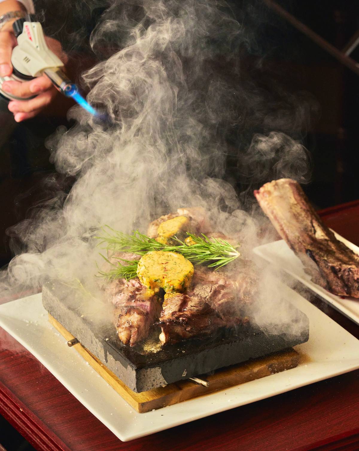 TOMAHAWK