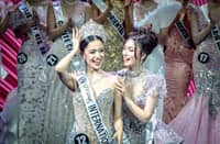 New queen Katrina Anne Johnson crowns Gwendoline Soriano as Miss International Philippines 2026.