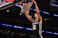 Dort joins Hawks; Mavs land Risacher