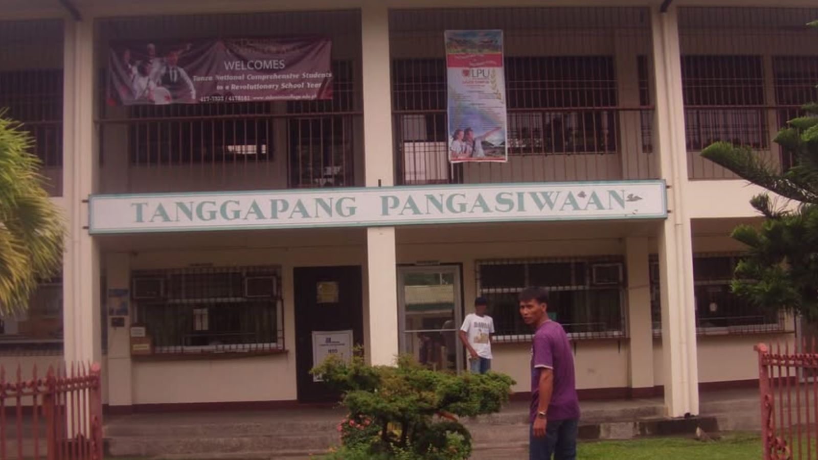 Pananaksak sa isang paaralan sa Tanza Cavite kinumpirma ng DEpEd
