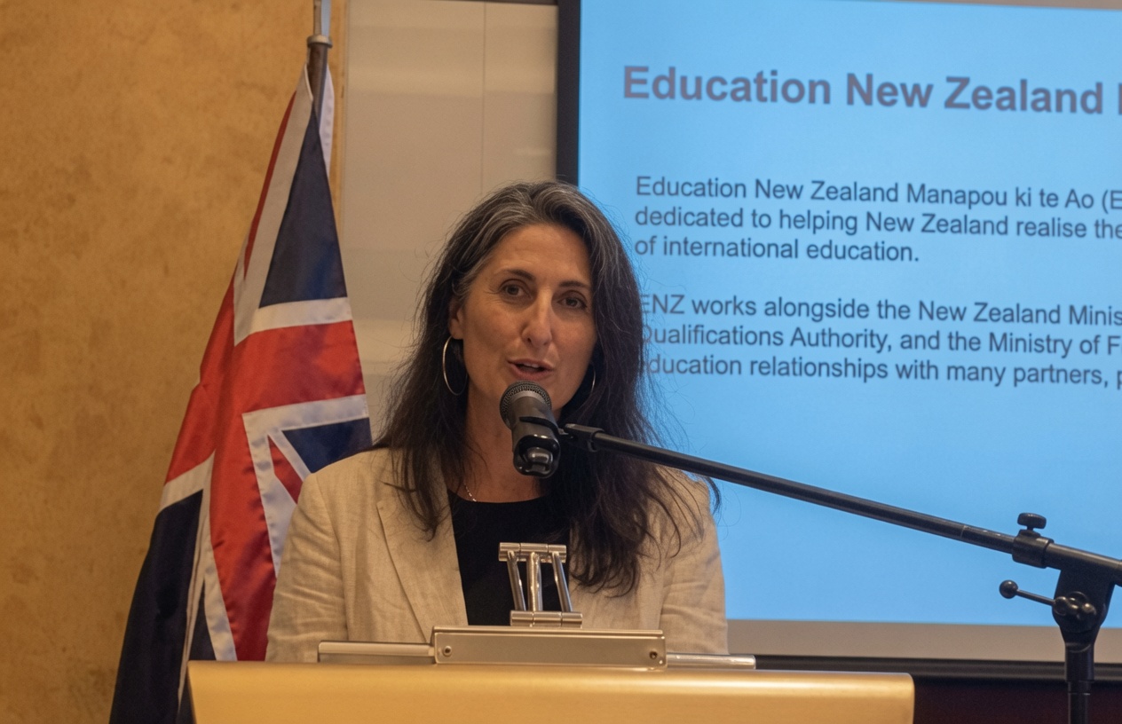 Philippines, New Zealand sign first education cooperation pact