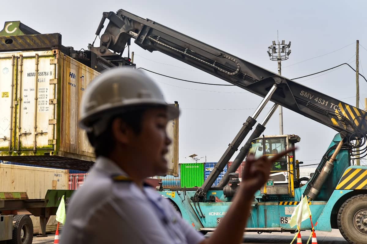The Bureau of Customs (BOC) seized five containers of misdeclared frozen foods disguised as various food products at the BOC-Port of Manila today, July 21.
The inspection uncovered the misdeclared goods worth P23.27 million. l Zedrich Xylak Madrid