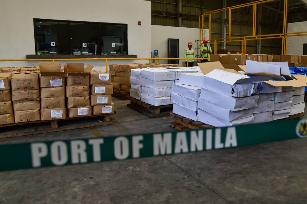 The Bureau of Customs (BOC) seized five containers of misdeclared frozen foods disguised as various food products at the BOC-Port of Manila today, July 21.
The inspection uncovered the misdeclared goods worth P23.27 million. l Zedrich Xylak Madrid