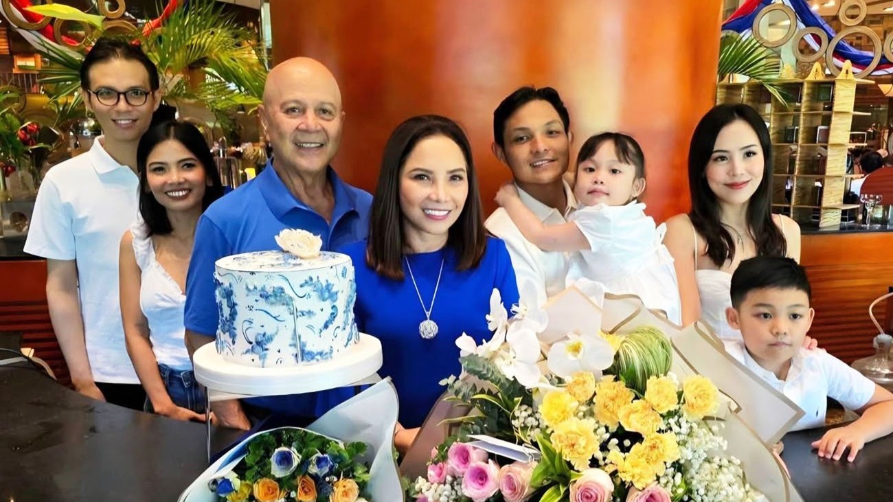 NONOY and Merian with family, Don Paulo, his girlfriend Kishna Virtucio, Don Edrian, Dasha, Hazel and Daniel Tirol.