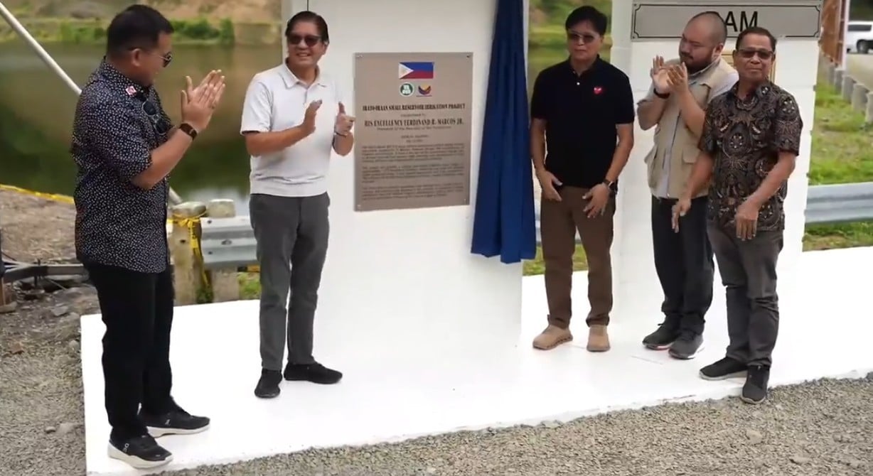 Marcos opens Palawan reservoir
