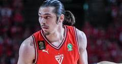 Millora-Brown signs with Nagoya