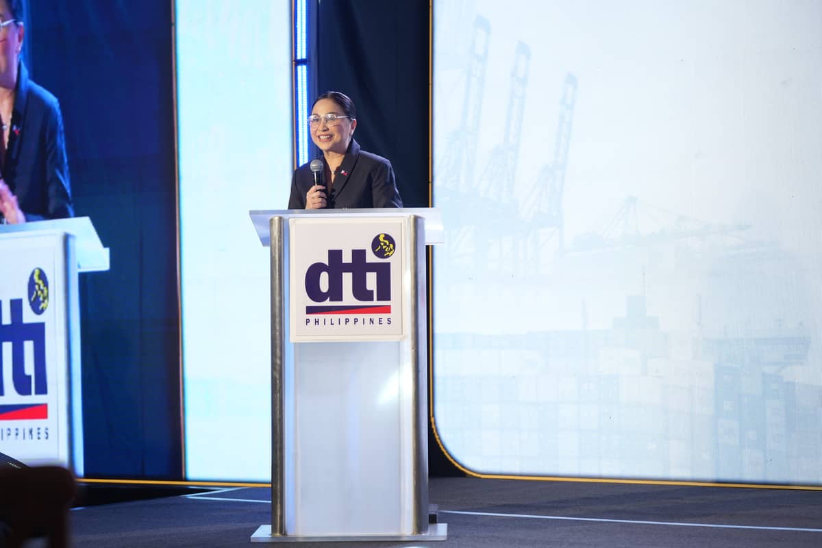 DTI Secretary Cristina A. Roque opened her speech highlighting why Tatak Pinoy is a symbol of pride and excellence when it comes to Filipino products.