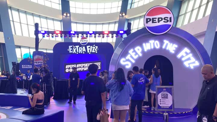 Pepsi Extra Fizz makes a high-energy debut at SM Mall of Asia Music Hall, offering a bolder, fizzier twist on the classic Pepsi taste.
