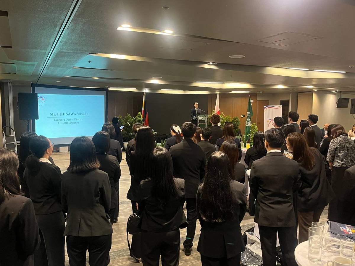 J.CLAIR Singapore Executive Deputy Director Fujisawa Yusuke encouraged outgoing Filipino fellows to embrace their experience in Japan with an open mind, urging them to strengthen ties between the two countries.