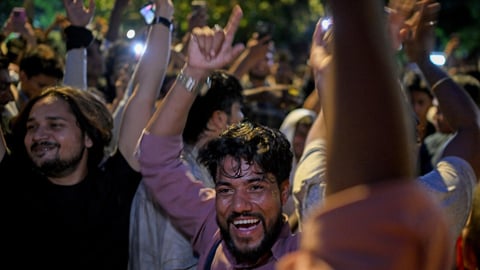 Protest site cleared after 'cockroach' movement scores win