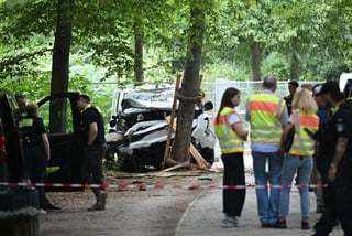 Manhunt after deadly car ramming near Berlin Gay Pride