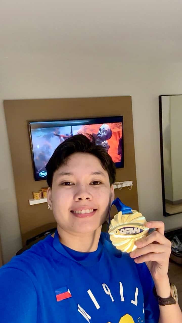 CHEZKA Centeno offers her Oneida WPA Women's World 8-Ball Championship title to her late mother.