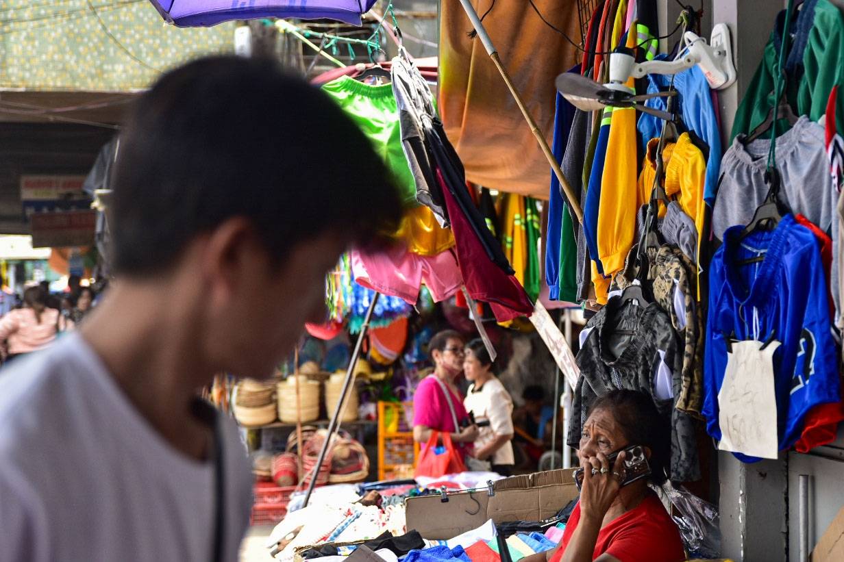 Vendors in Divosoria, Manila are seen resting with energy saving clip on fans today, July 28.

As per Marcos Jr's seeks to ammend the EPIRA and remove system loss from consumer's power bill. l Zedrich Xylak Madrid