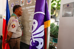 Former VP Binay honors 24 Scouts 