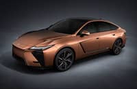 The eighth-generation, all-new Lexus ES executive luxury sedan debuts in the Philippines this August 2026. Bringing a multi-pathway electrification approach, it introduces both self-charging hybrid (ES 350h) and fully electric battery (ES 350e) variants riding on an upgraded TNGA GA-K platform.