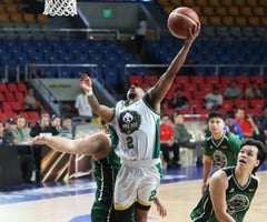 Macau stays hot, stops Terrafirma