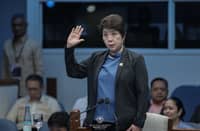 Bank ‘teller’ Not suspicious, but ‘unusual,’ former LandBank branch manager Violeta Constantino tells the Senate impeachment court of the Office of the Vice President’s withdrawal of P125 million in cash.