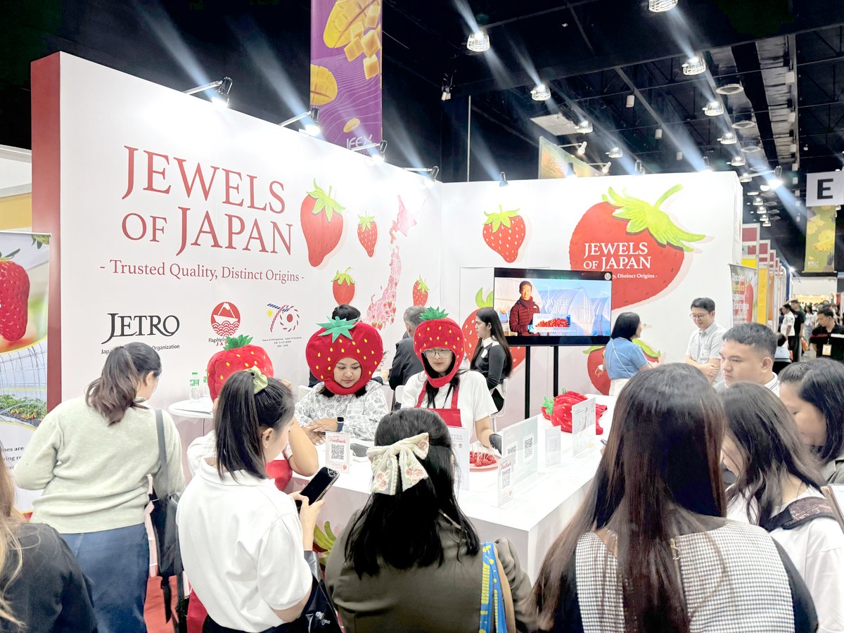 2. Since their entry into the Philippine market in February 2025, Japanese strawberries have attracted attention for their vibrant appearance and high quality, symbolizing the growing food and cultural ties between Japan and the Philippines.