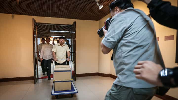 Duterte camp to contest tax, bank records in impeachment probe