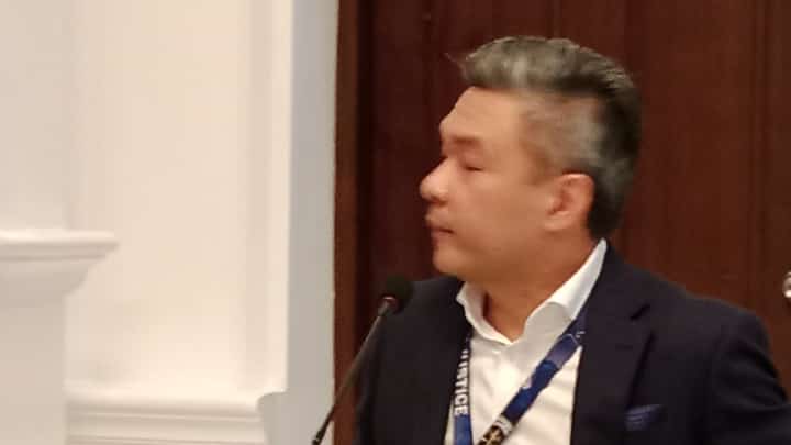 Usec. Ian Norman Dato face the media in a press conference Thursday. Alvin Murcia