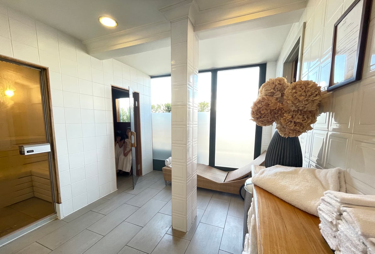 FROM SoNA to sauna— Inside a hammam in Geneva, Switzerland. What’s your favorite SoNA, oops, sauna outfit?