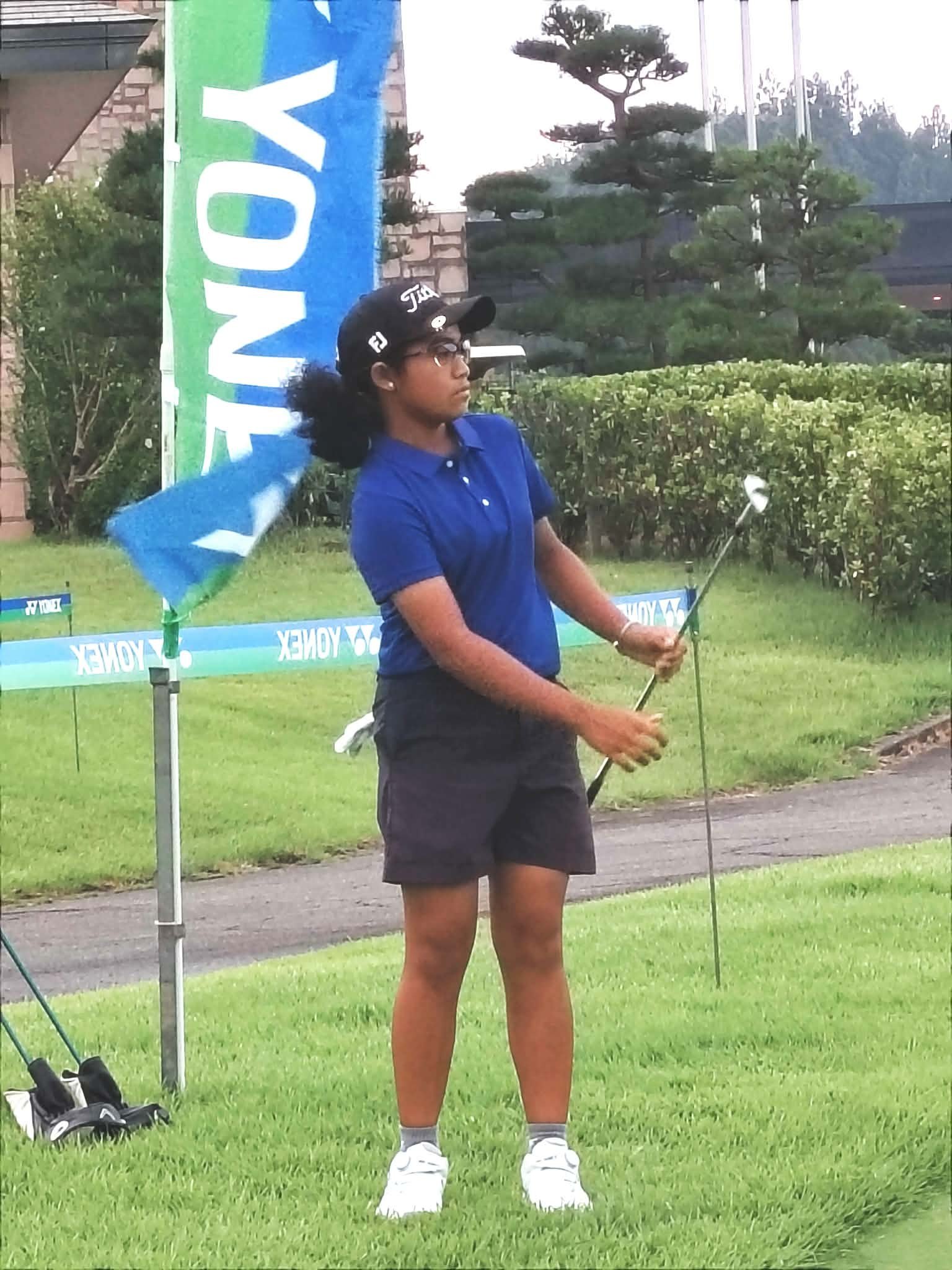 Tamayo survives brutal winds, fires 78