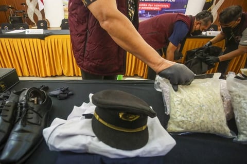 Drugged pilot risks death penalty for smuggling 70K ecstasy tablets 