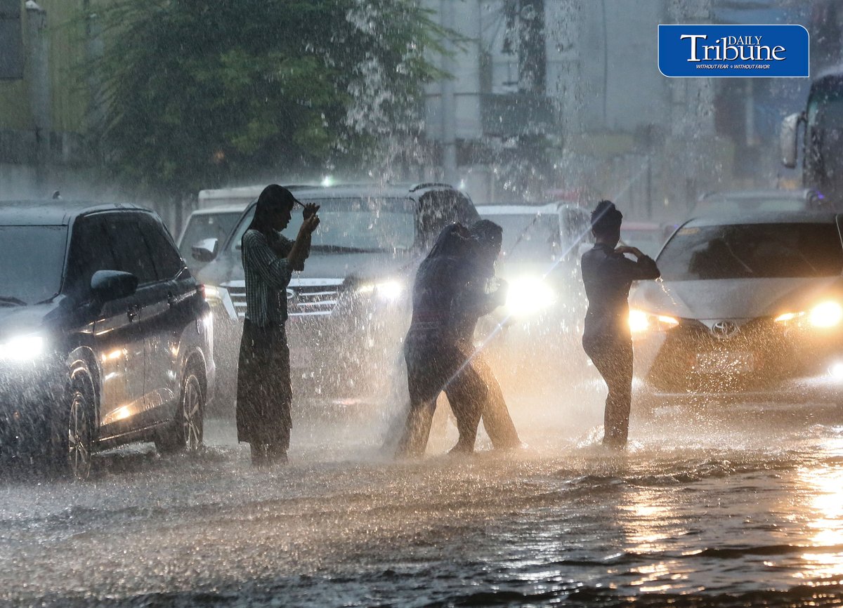 (July 31 2026) Suddenly heavy downpour on Friday afternoon July 31 2026, bring few floods along Edsa North and Southbound in Kamuning Quezon City. Photo/Analy Labor
