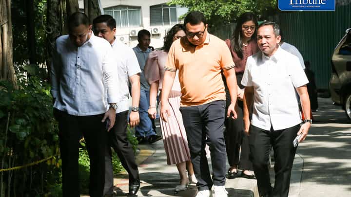 (July 31 2026) Lawmakers Kabataan Rep. Atty. Renee Co and ACT Teachers Rep. Antonio Tinio arrived at the Quezon City prosecutor’s Office, on Friday July 31 2026 to file a counter-affidavit against the case filed by Atty. Mans Carpio against the AMLC, BSP, and various lawmakers over bank secrecy and data privacy. Photo/Analy Labor