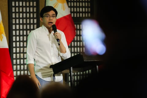 Multiple raps await Leviste, mom, allies 
