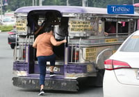 Gov’t keeps fare hike on hold amid oil swings