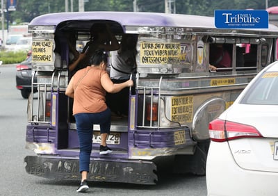 Gov’t keeps fare hike on hold amid oil swings